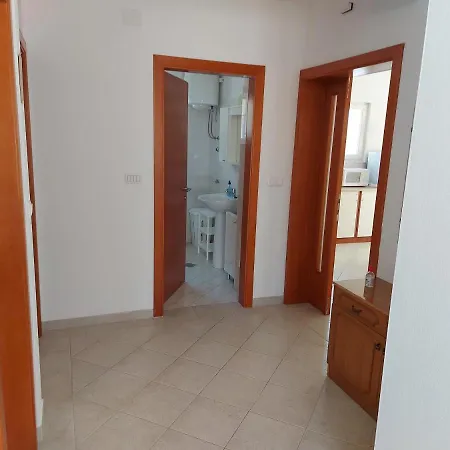 Apartament Tija