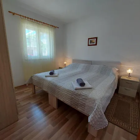 Tija Apartamento *